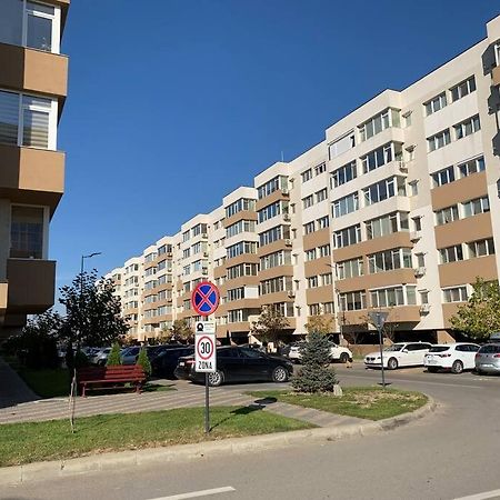 Lovely Bacau 1 Bedroom Apartment Dış mekan fotoğraf